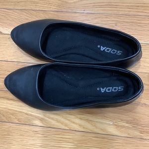 Size 5 flats. Black. Worn once.